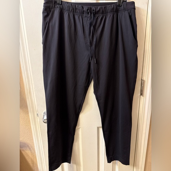 NWOT Lululemon Luxtreme Pant -26” - Picture 2 of 4